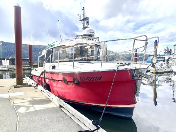 2015 Ranger Tugs R-29S