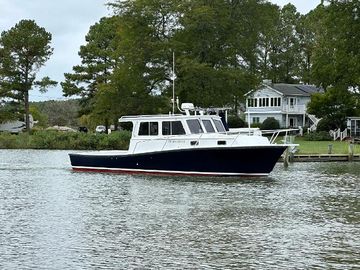 2016 Custom Broad Creek 32 Downeast