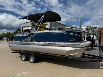 2025 Avalon LSZ QUAD LOUNGER SHIFT