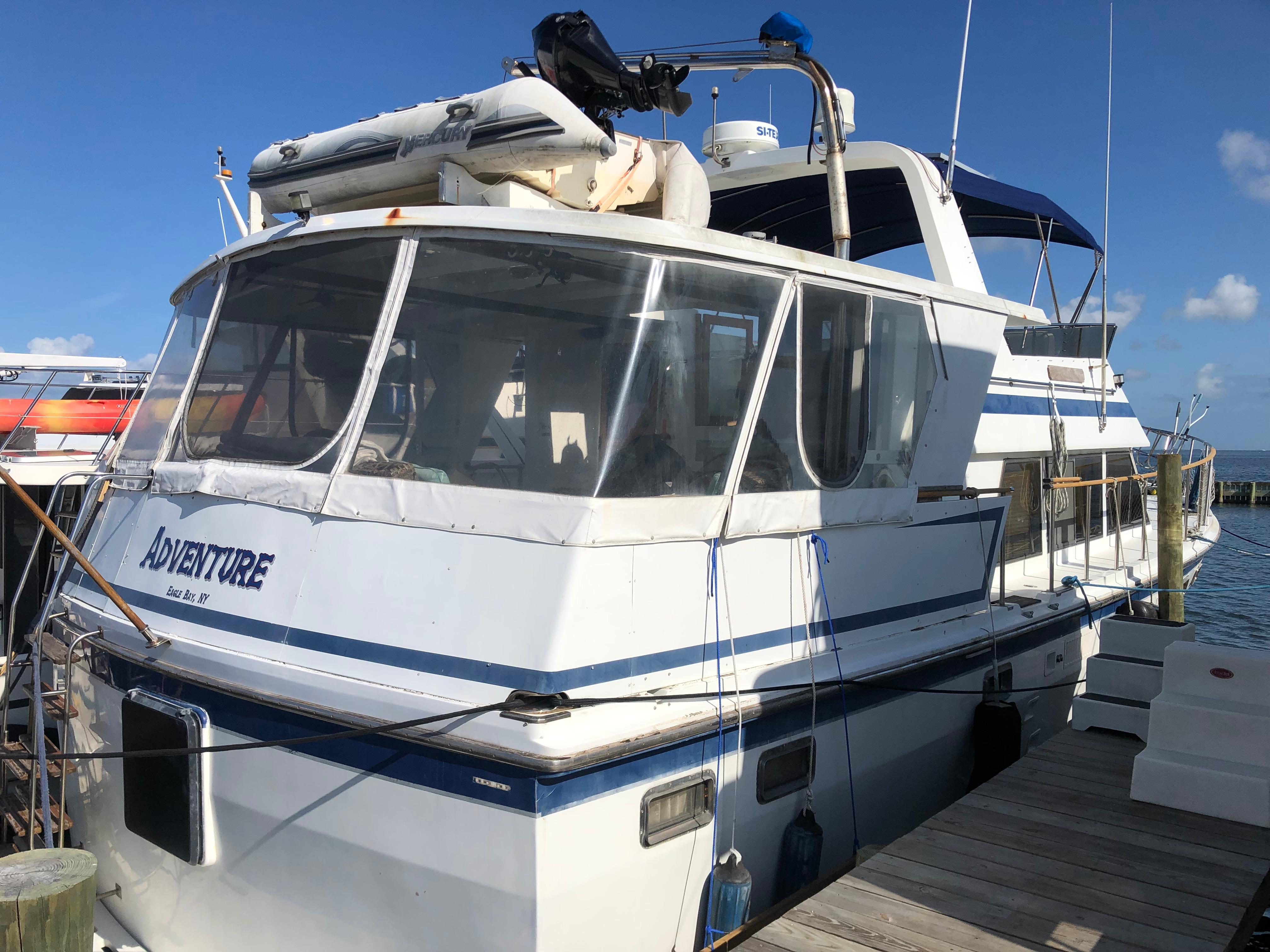 1985 CHB Motor Yacht