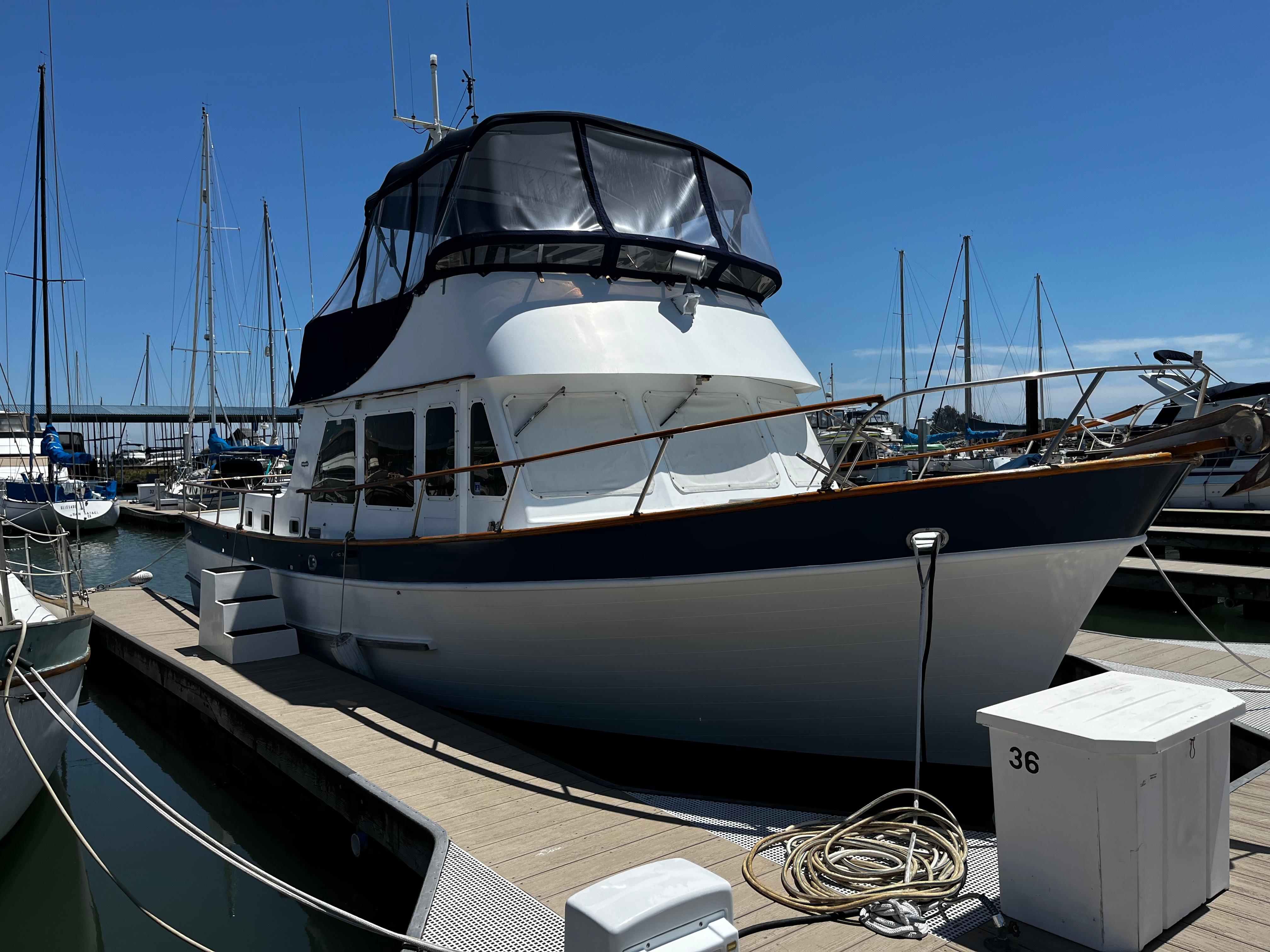 1973 DeFever 40 Aft Cabin
