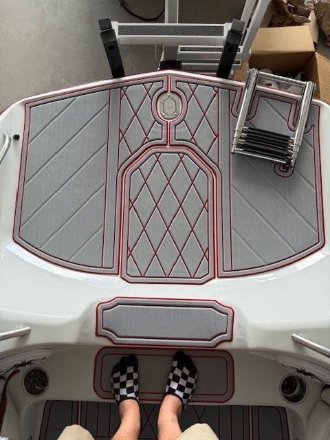 2010 Hallett 285 Party Cruiser