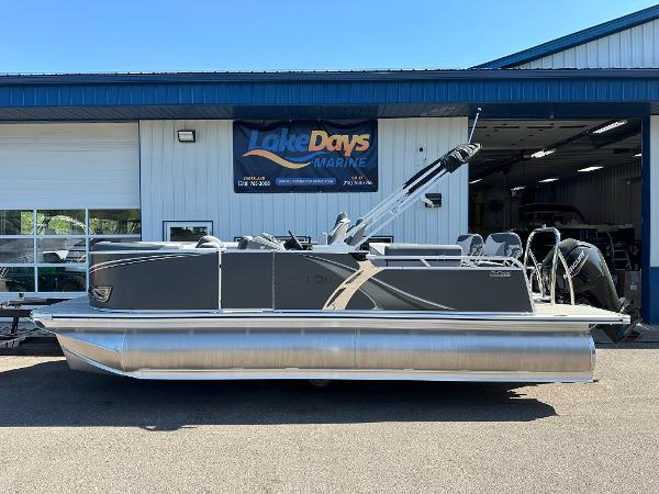 2025 Avalon LSZ QUAD LOUNGER SHIFT
