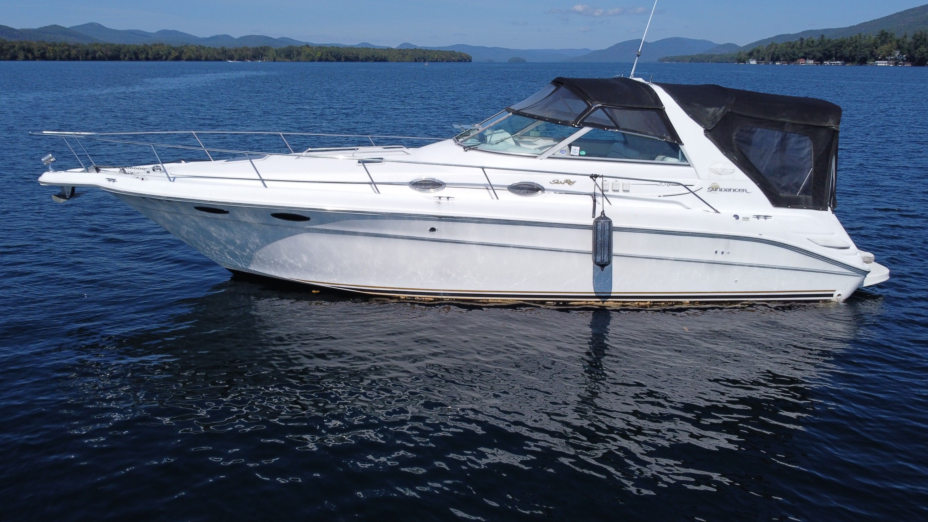 1999 Sea Ray 330 Sea Ray