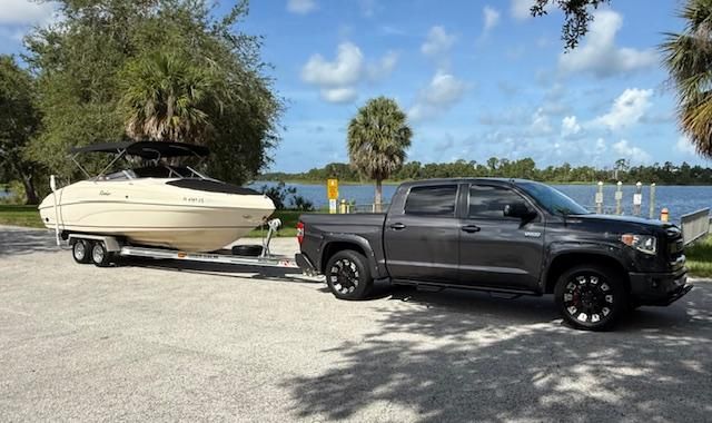 2000 Rinker Captiva