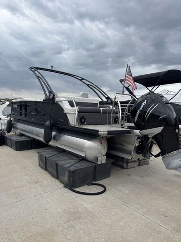 BARLETTA BOATS 23UCA