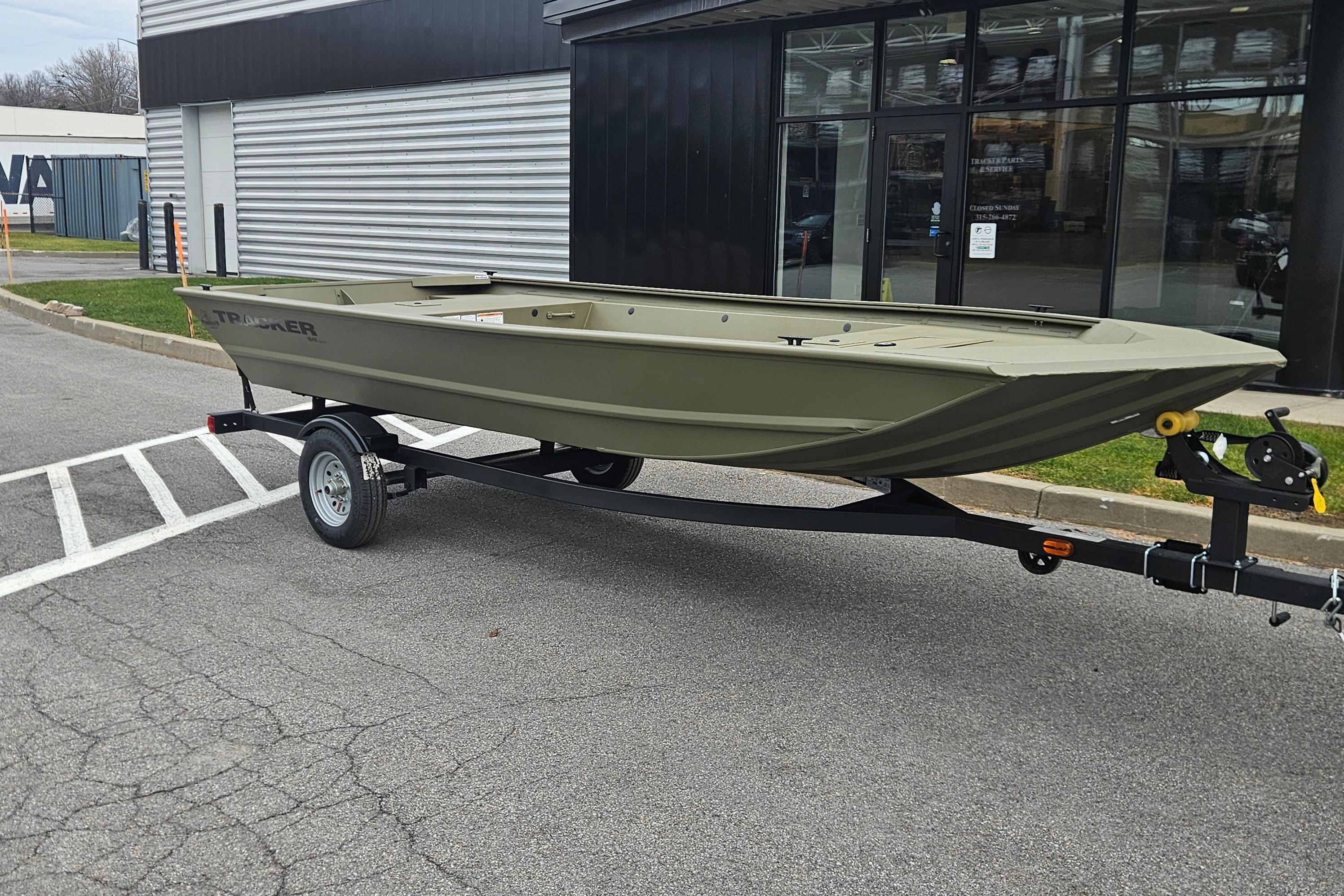 2026 Tracker Grizzly 1648 Utility