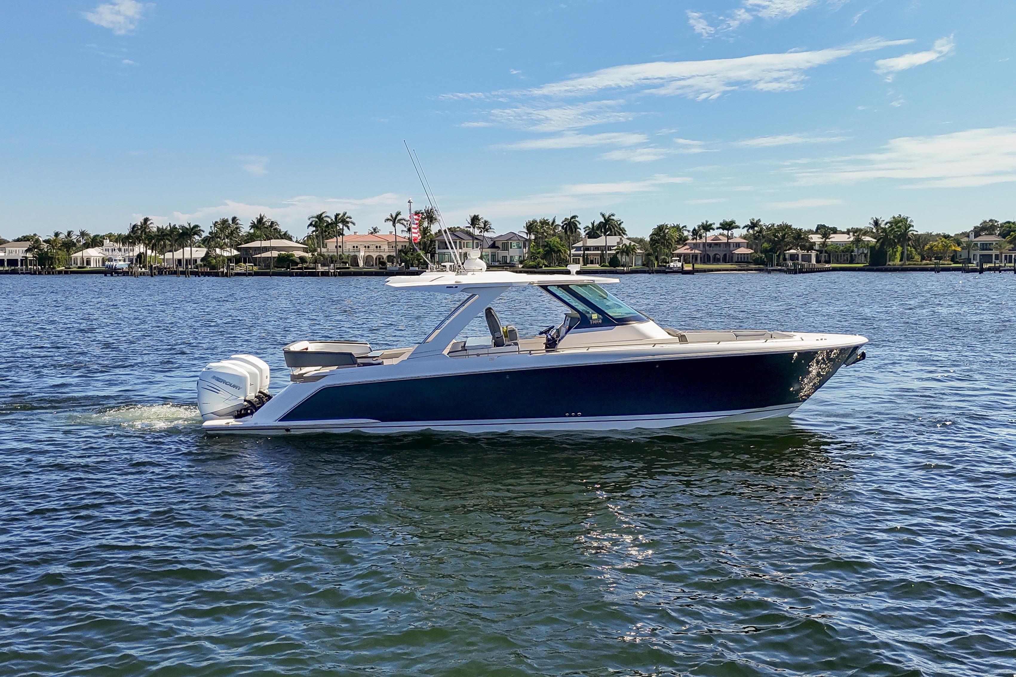 2020 Tiara Yachts 38 LS