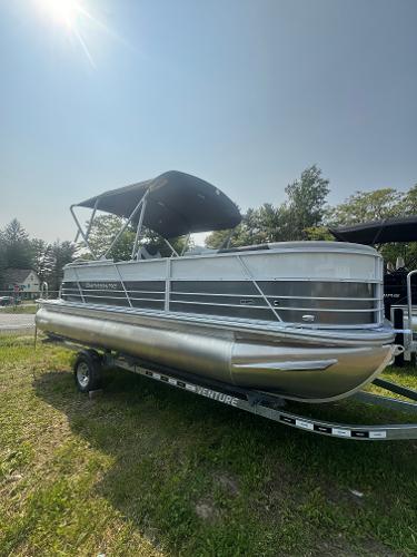 2025 Berkshire 22RFX LE