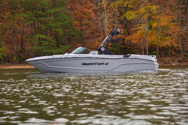 2025 MasterCraft XT23