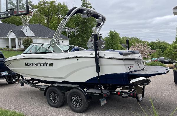 2018 MasterCraft XT20