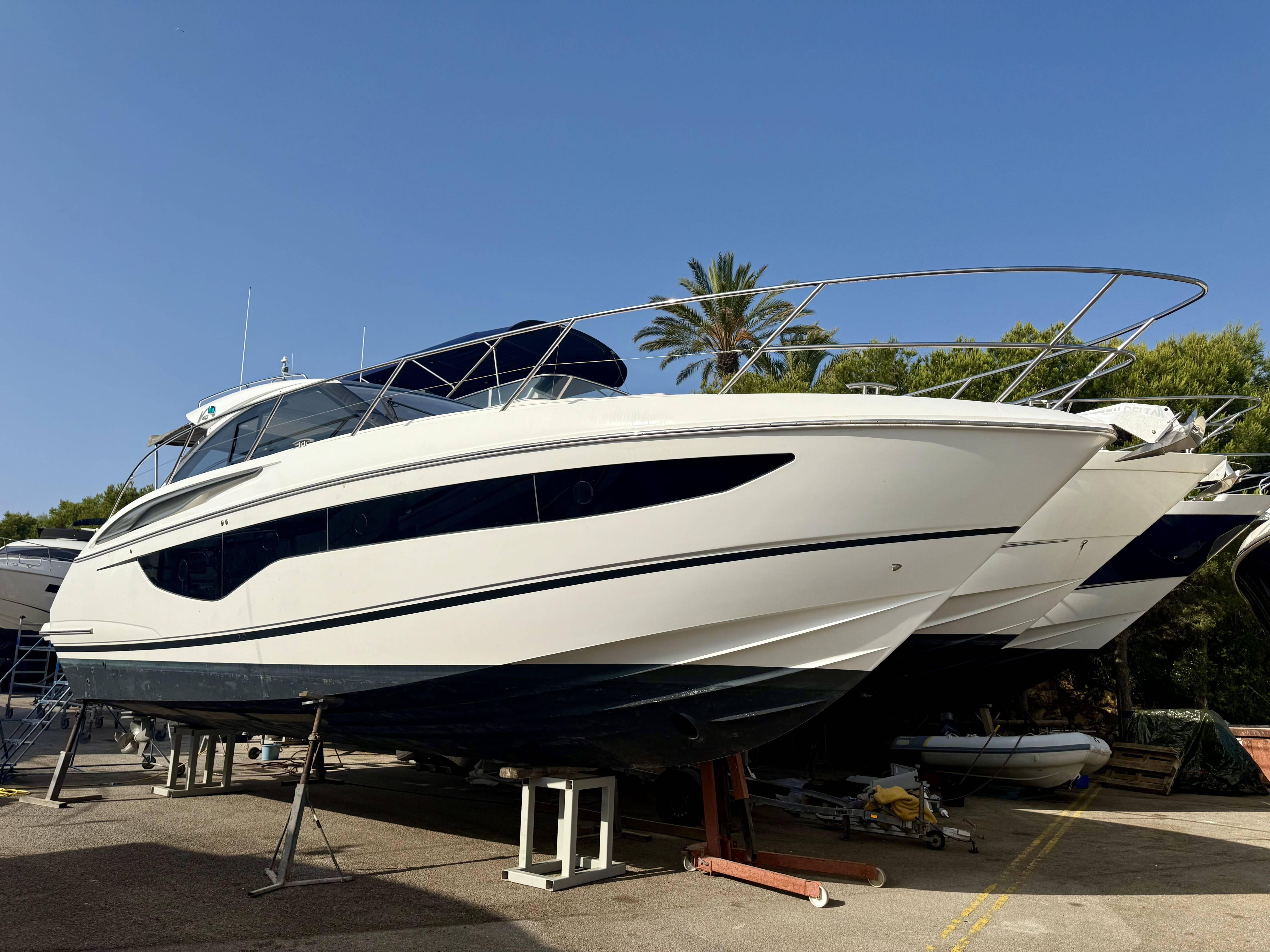 2020 Princess V40