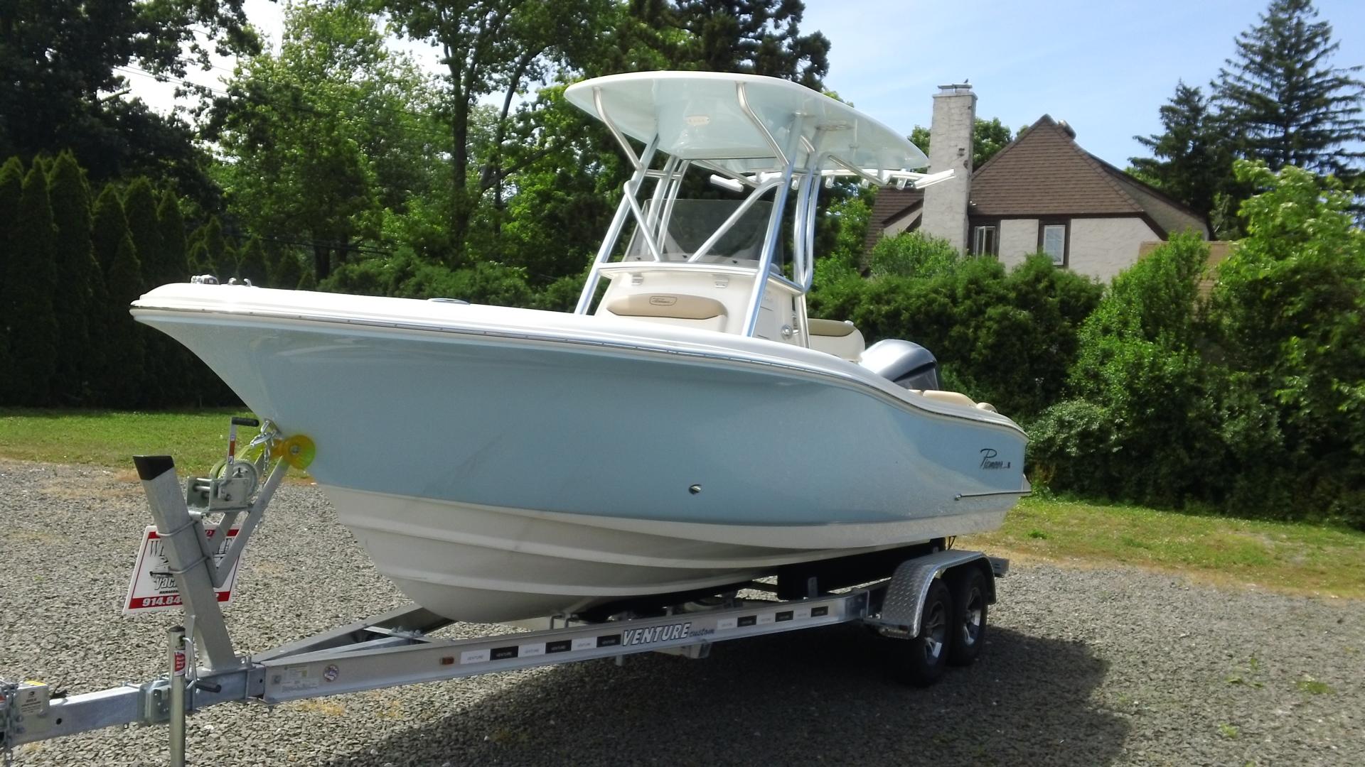 2026 Pioneer 222 Islander