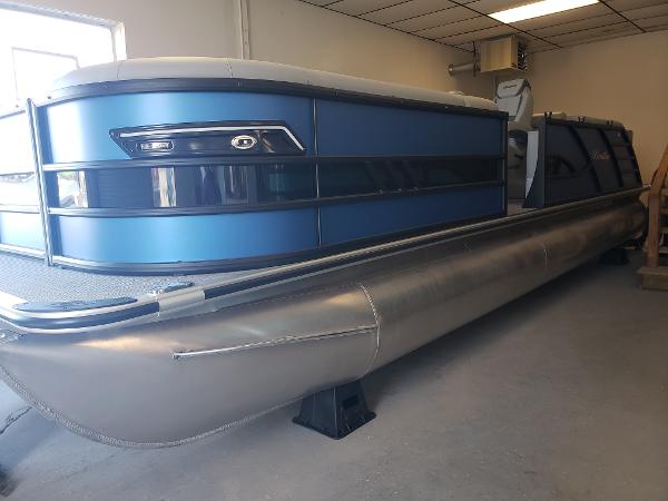 2025 Bentley Pontoons Elite Admiral