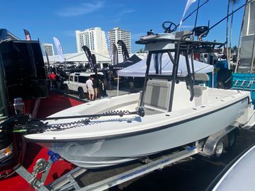 2026 Reef Runner 230 c