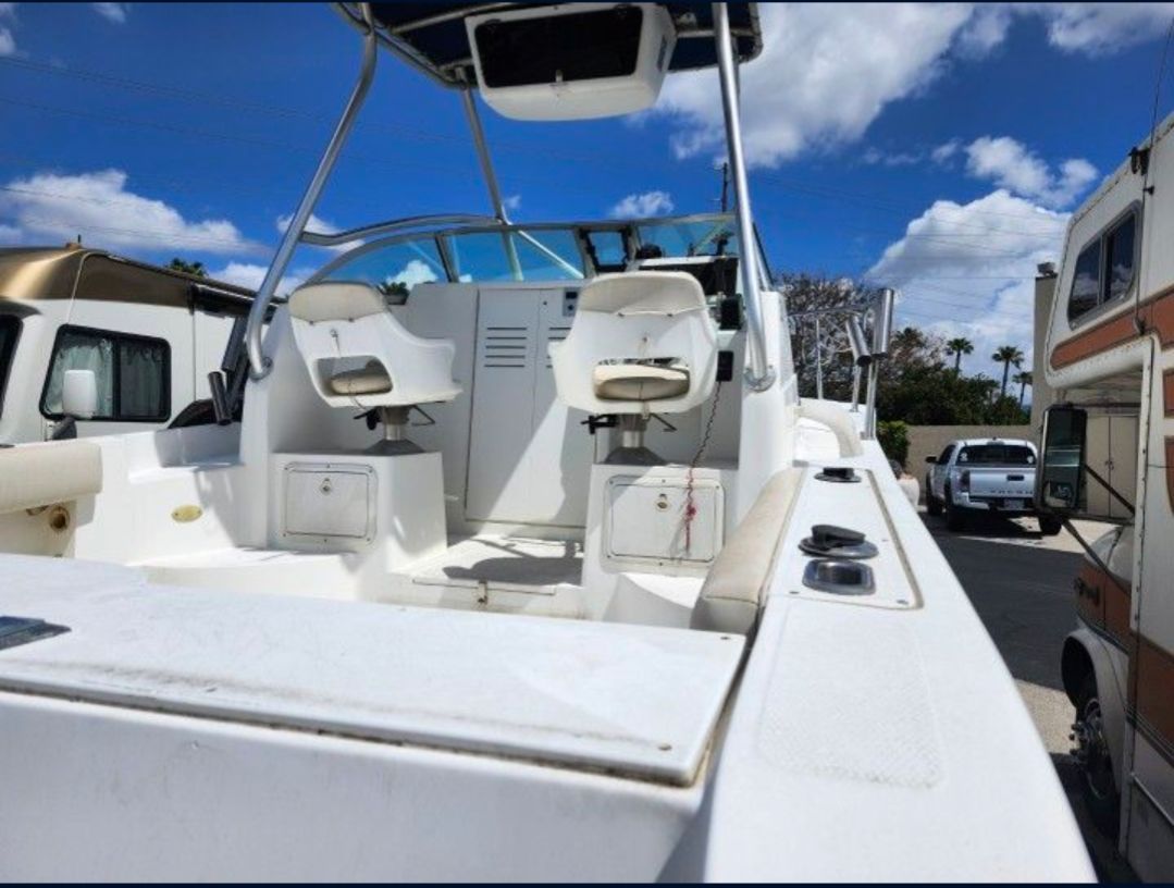 1998 Cobia 220 WA