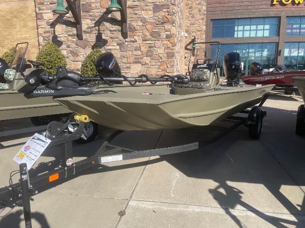 2025 Tracker Grizzly 1860 CC