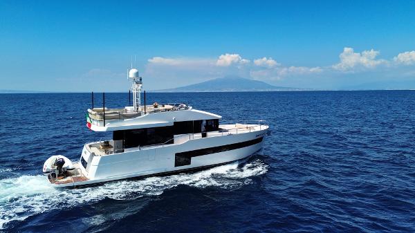Sundeck Yachts 580