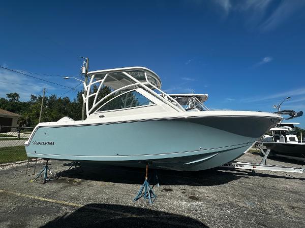 2025 Sailfish 245 DC