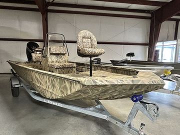 2026 Lowe Roughneck RX1860 CC