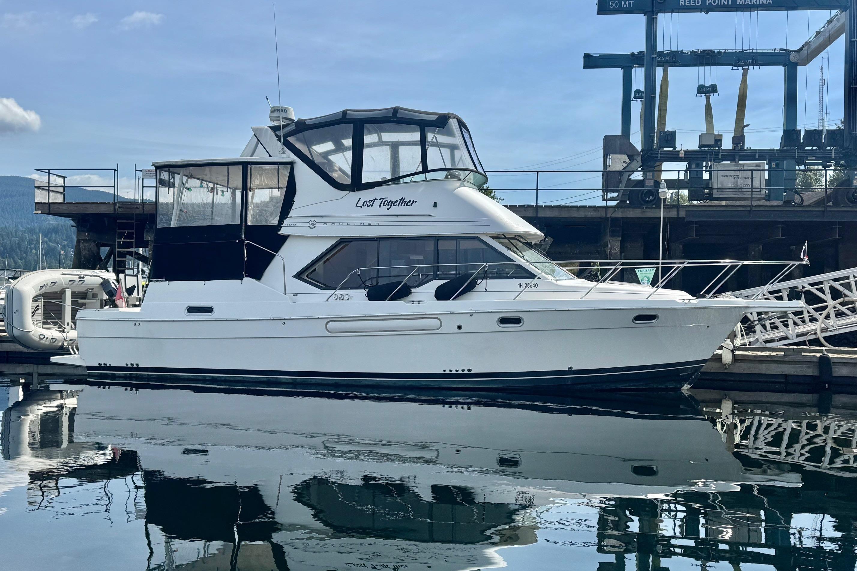 1996 Bayliner 4087 Aft Cabin Motoryacht