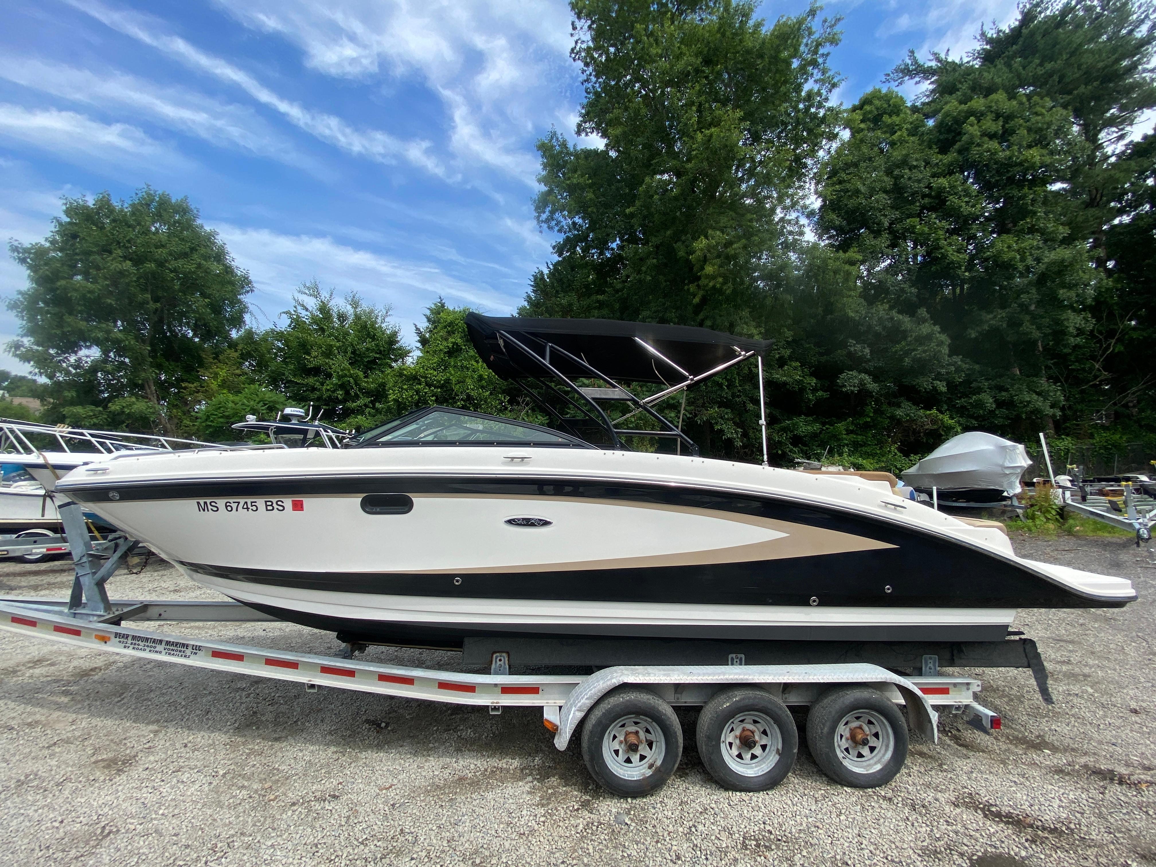 Sea Ray 270 Sundeck
