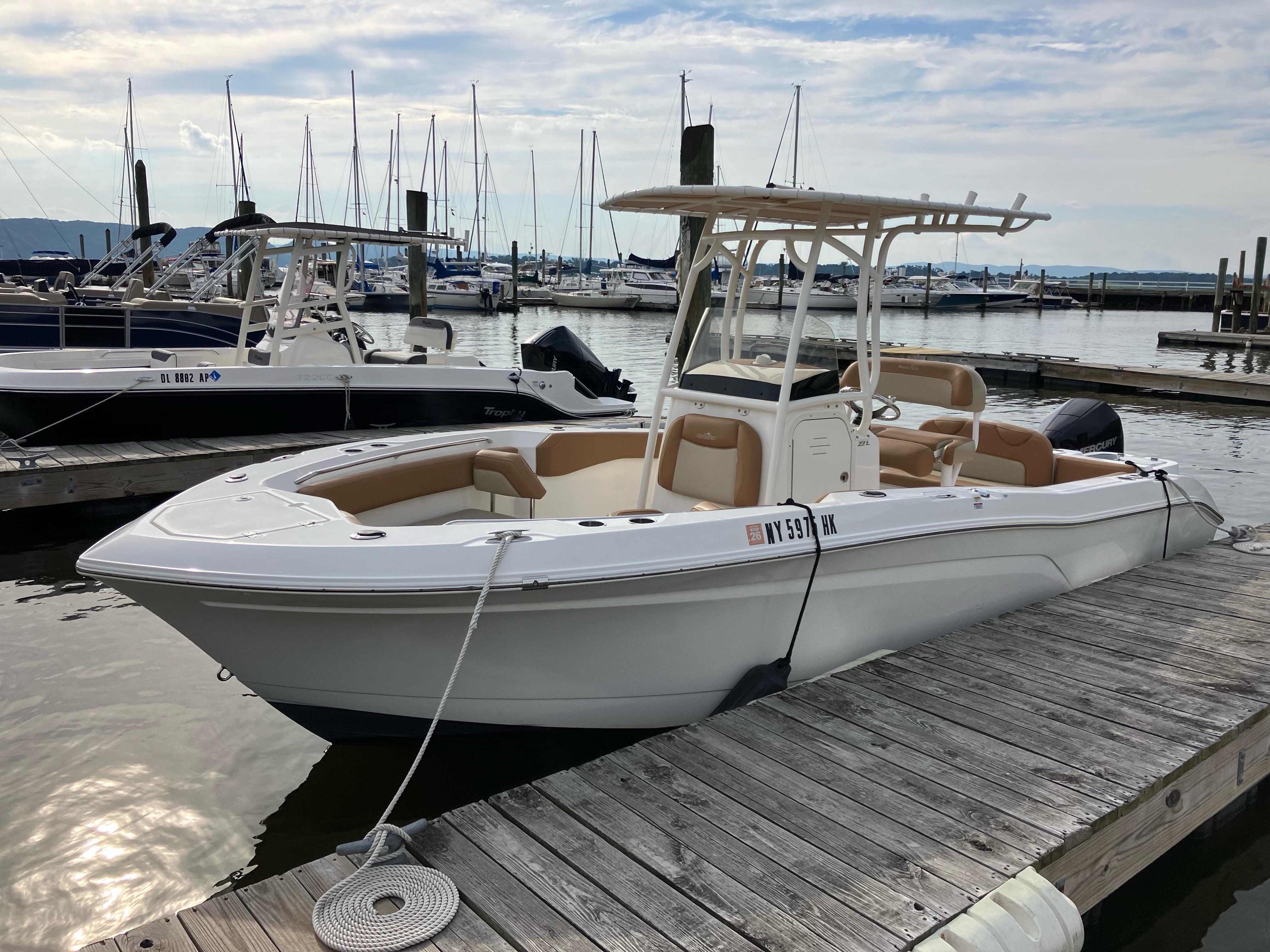 2023 NauticStar 22L