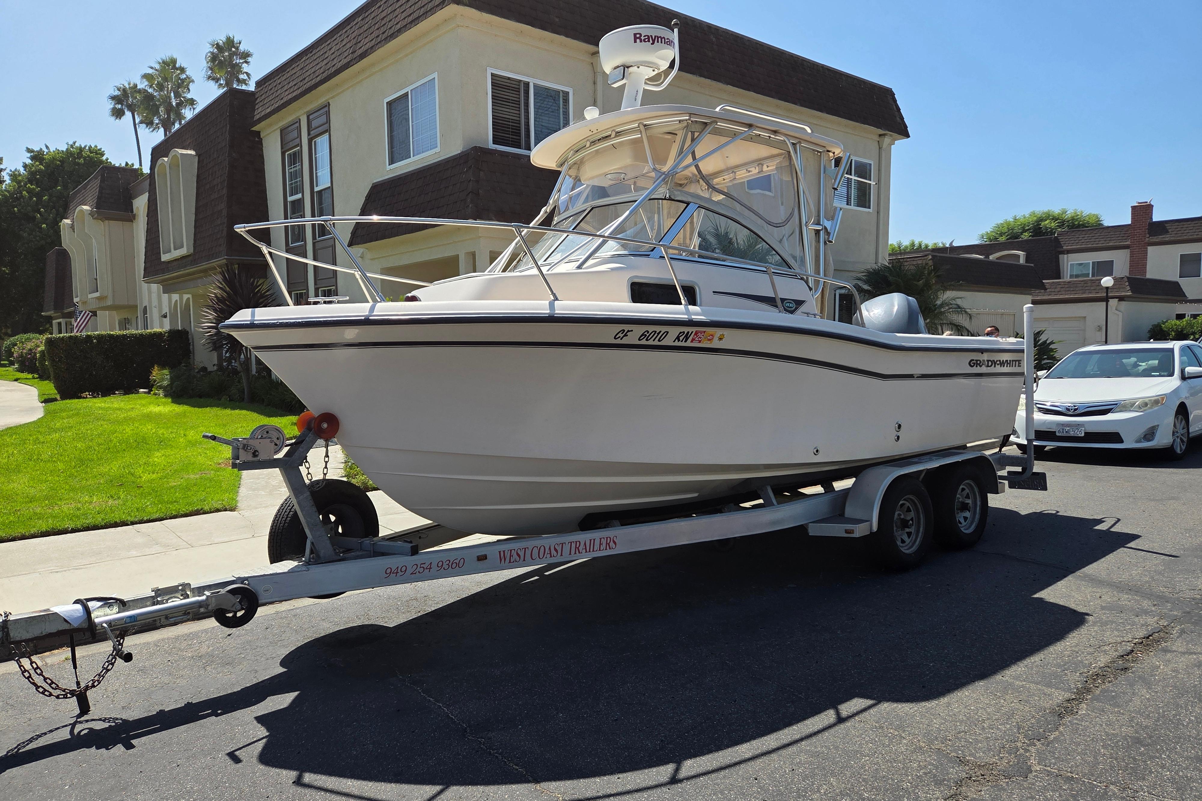 2008 Grady-White Adventure 208