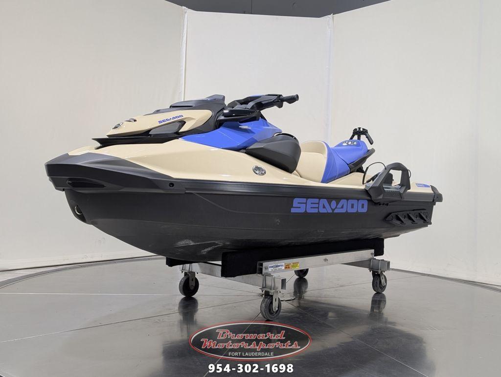 2025 Sea-Doo Wake™ 170 BRP Premium Audio, iDF, iBR