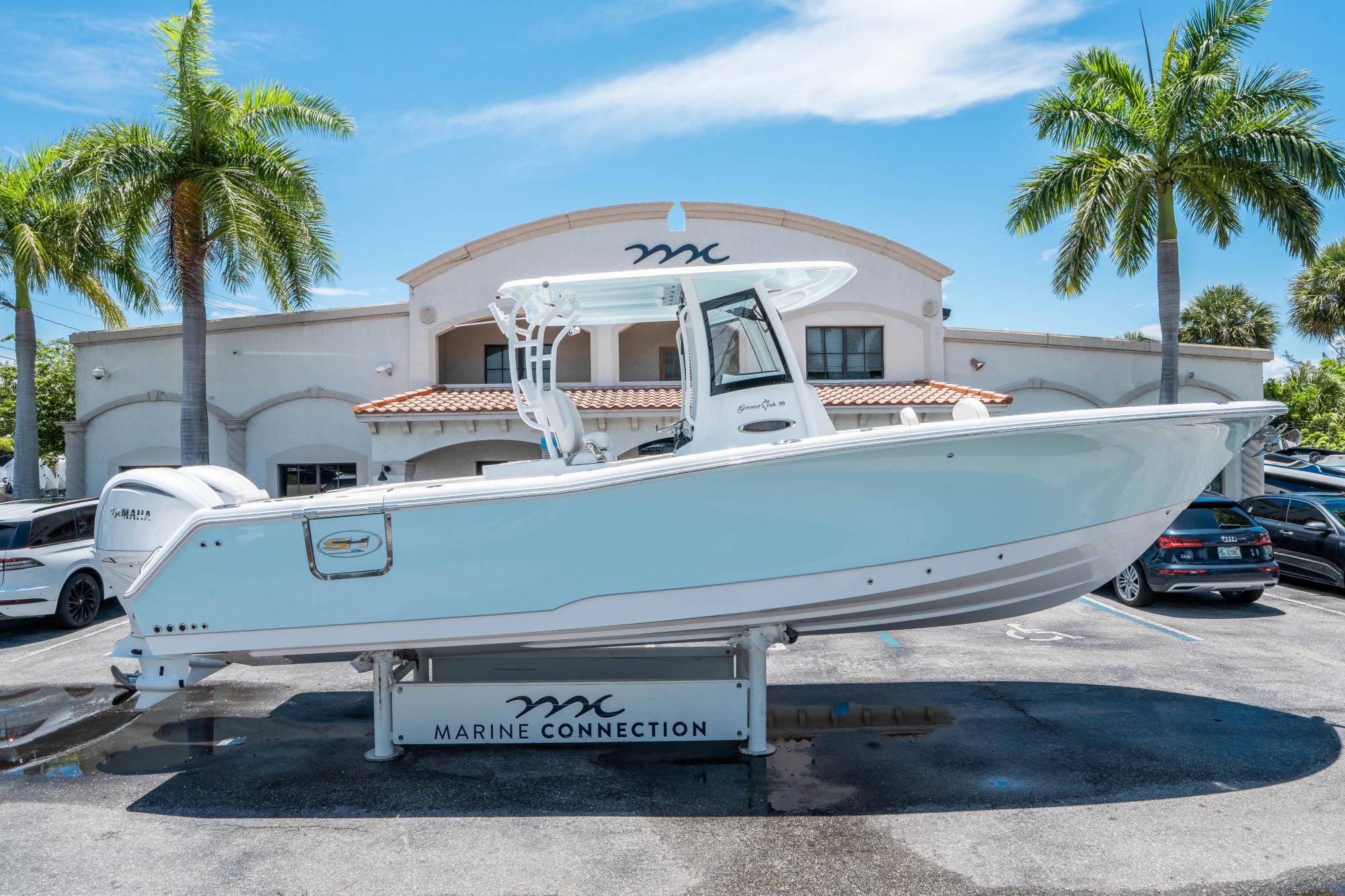 Sea Hunt Gamefish 30 Forward Seating