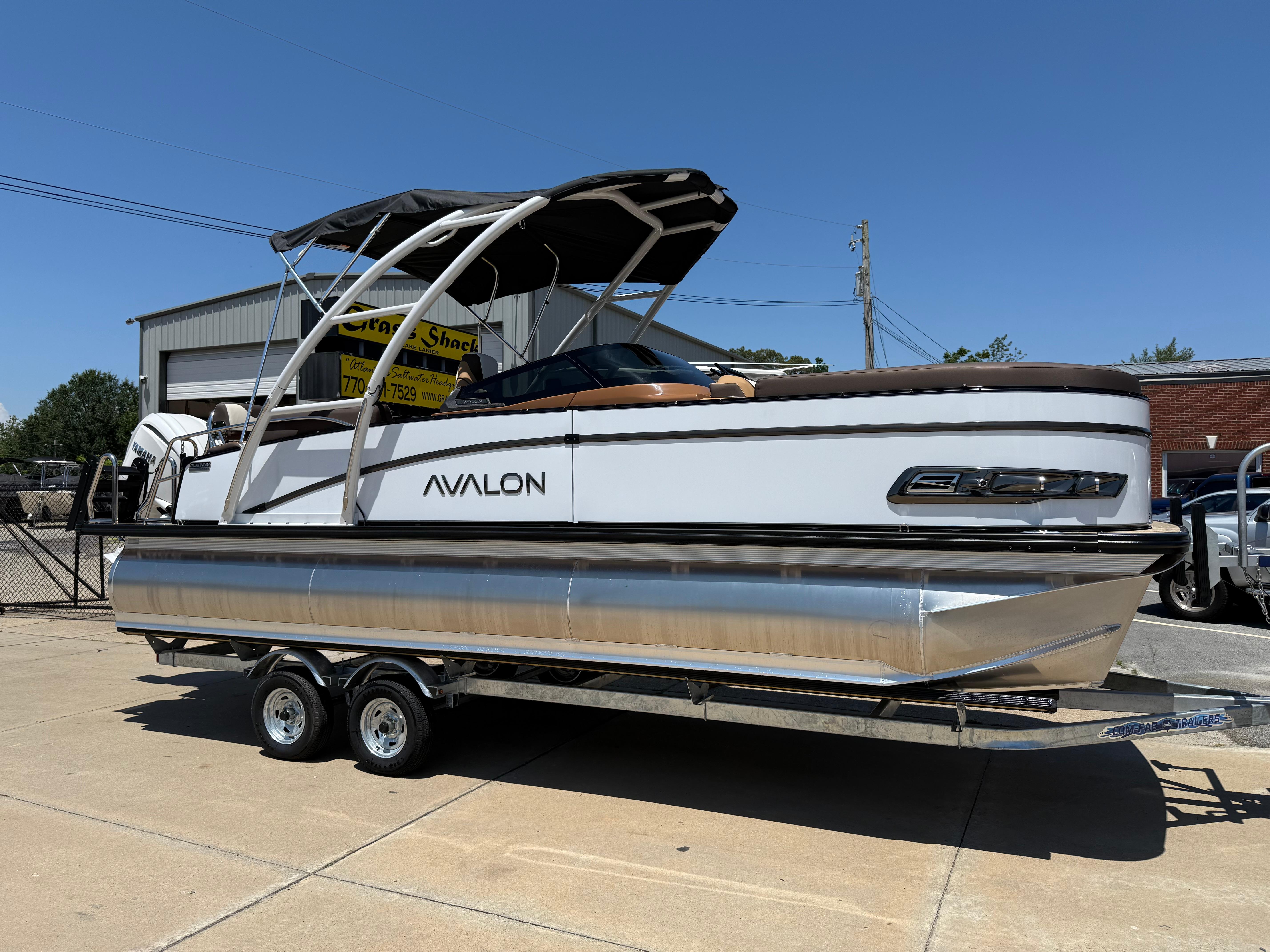 2025 Avalon Catalina Quad Lounger Windshield