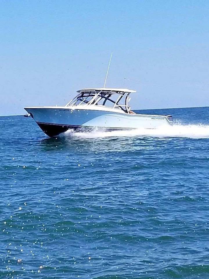 2018 Grady-White 307 Freedom