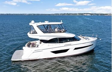 2020 Carver 52 Command Bridge