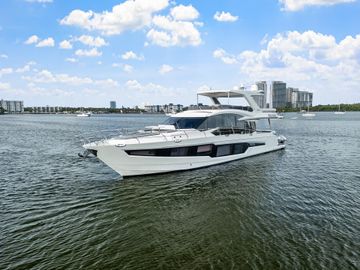 2021 Galeon 680 Fly
