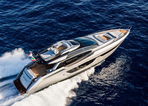 Riva 76' Perseo