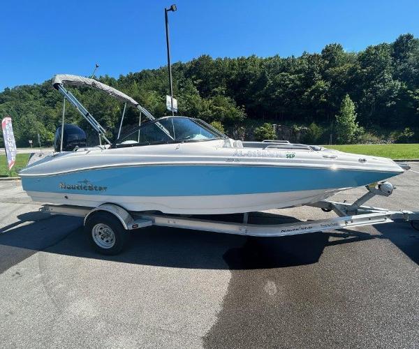 2022 NauticStar 203DC Sport Deck w/trl