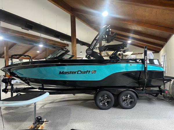 2025 MasterCraft XT23