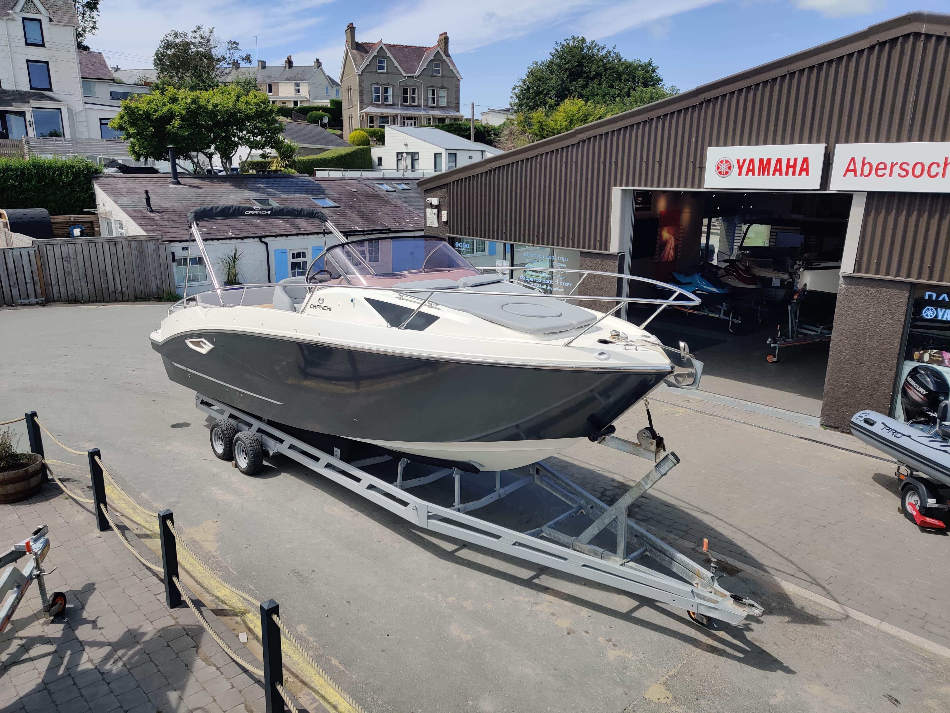 2013 Cranchi E30 Endurance