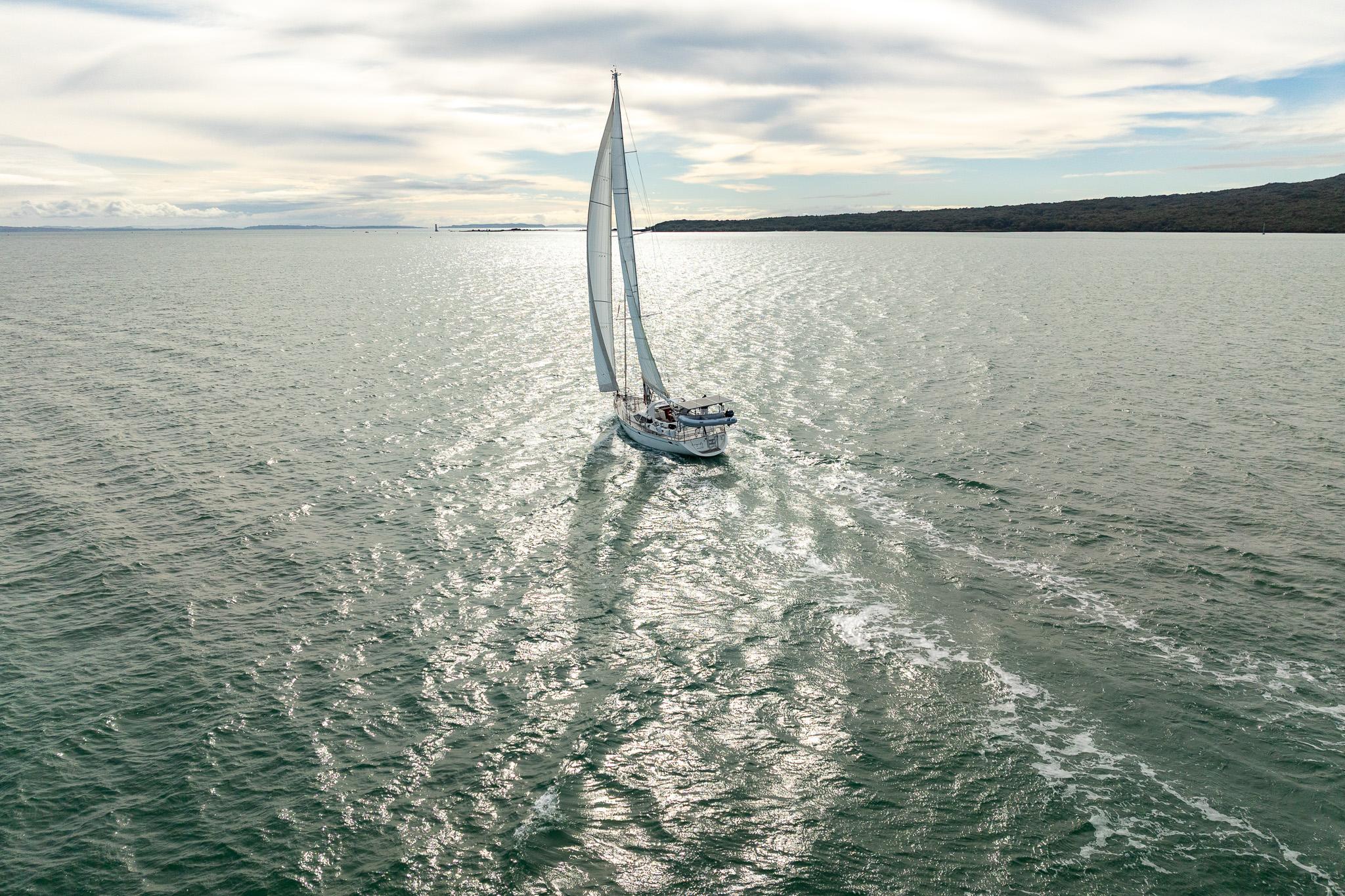 1998 Oyster 56