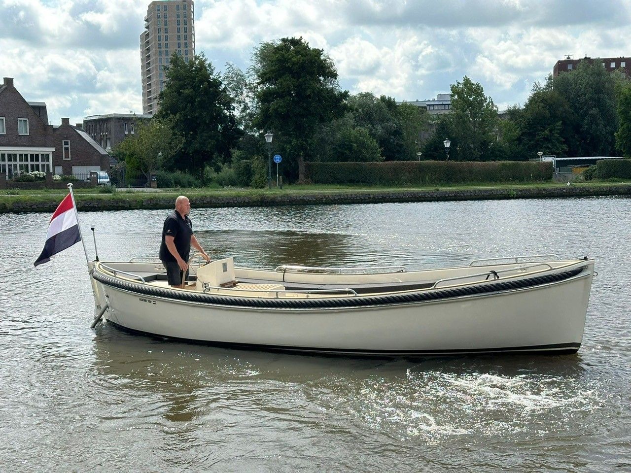 2006 Seafury 700