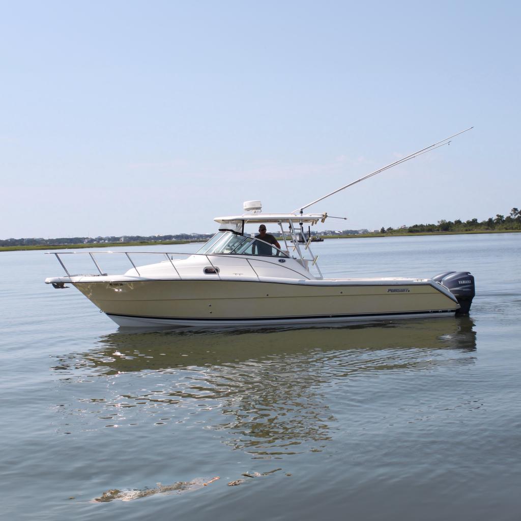 2007 Pursuit 305 Offshore