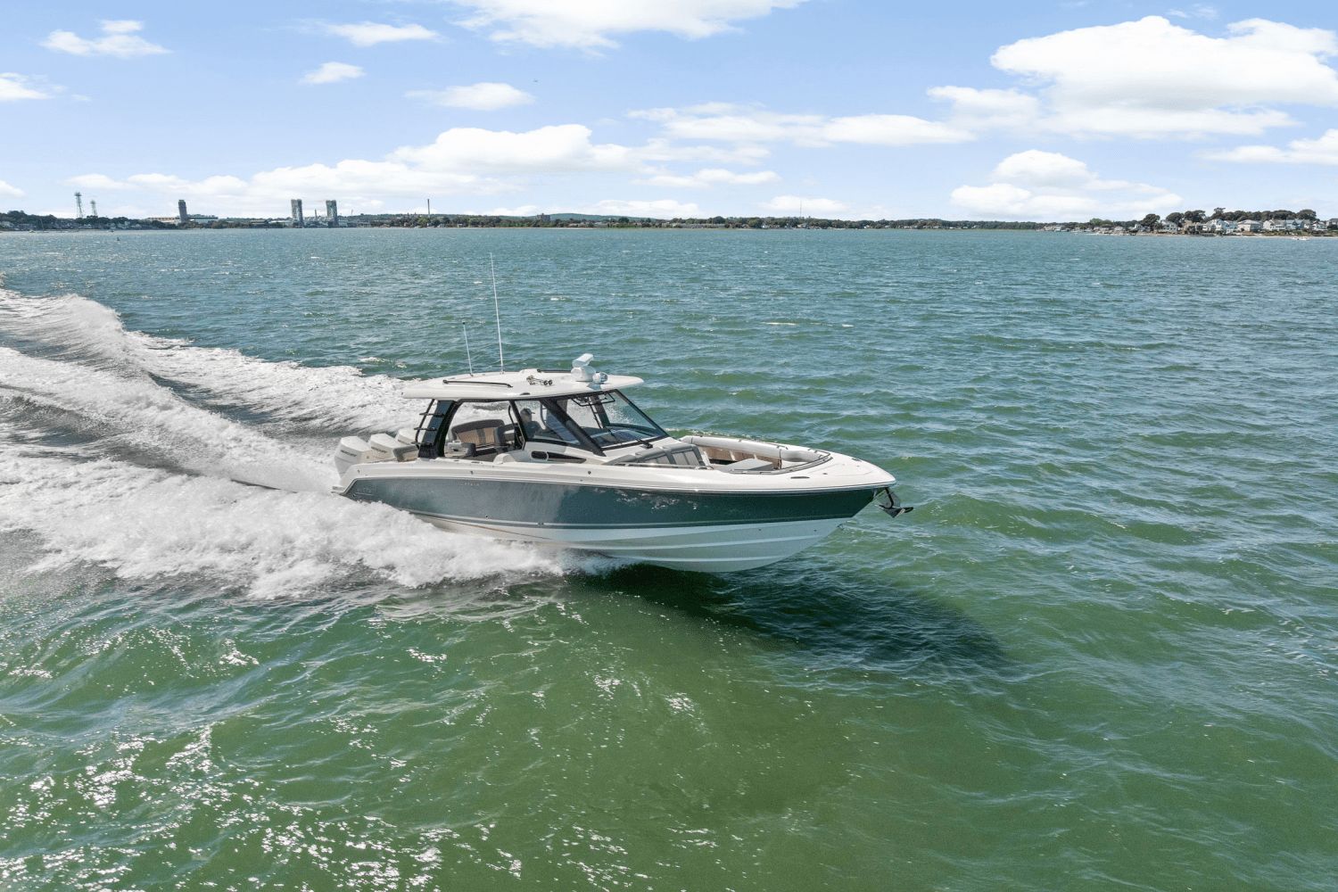 2025 Boston Whaler 350 Realm