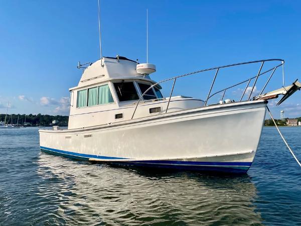 1988 Cape Dory 28 Flybridge