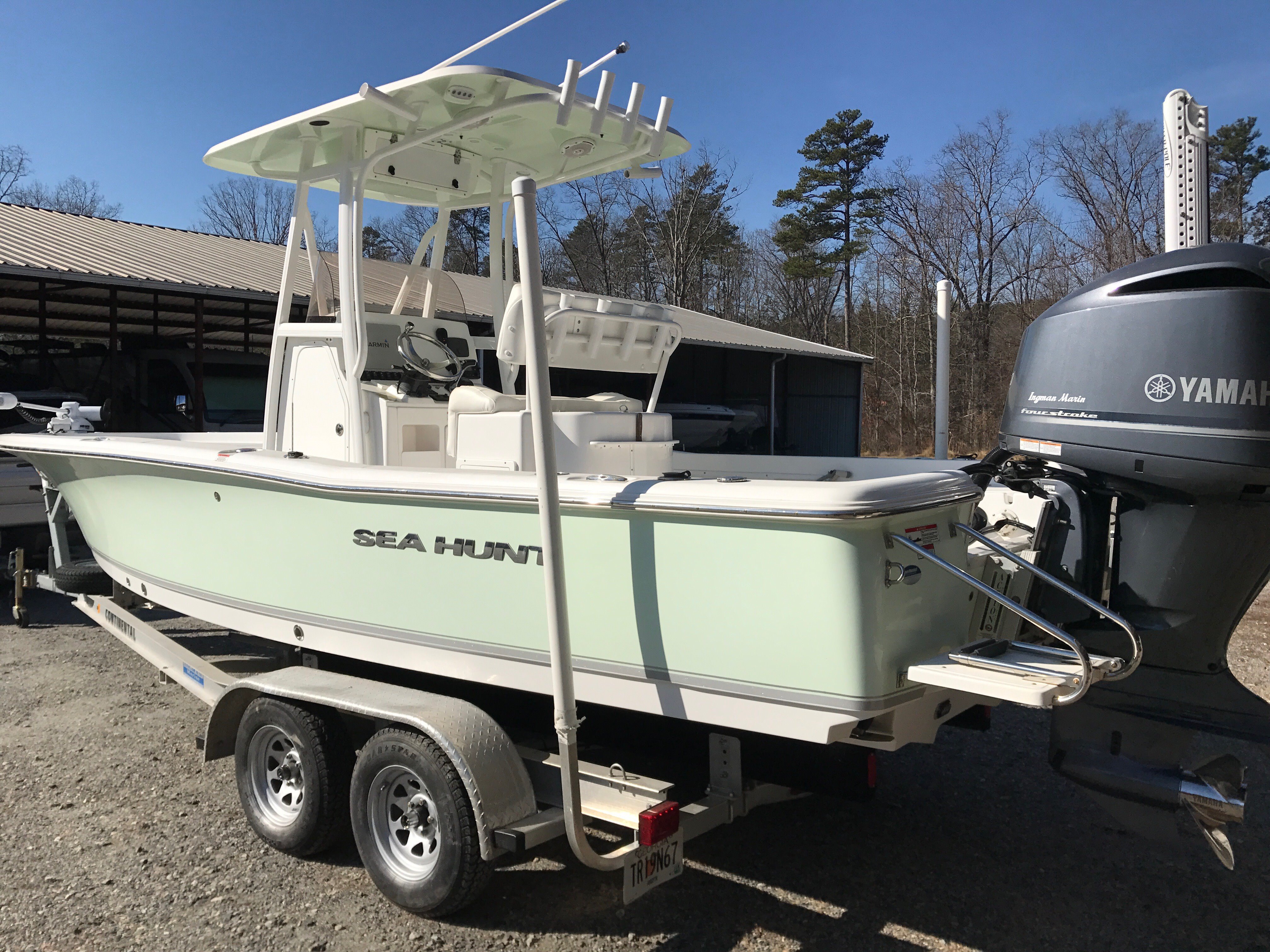 Sea Hunt Bx 24 Br Beast Of A Bay Boat