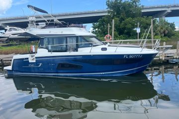 2023 Jeanneau NC Weekender 1095 Fly