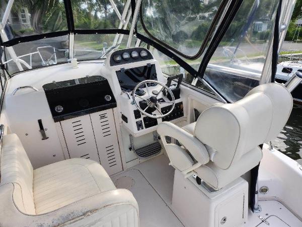 2003 Grady-White Islander 270