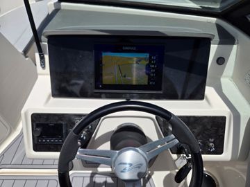 2020 Sea Ray SPX 210 Outboard