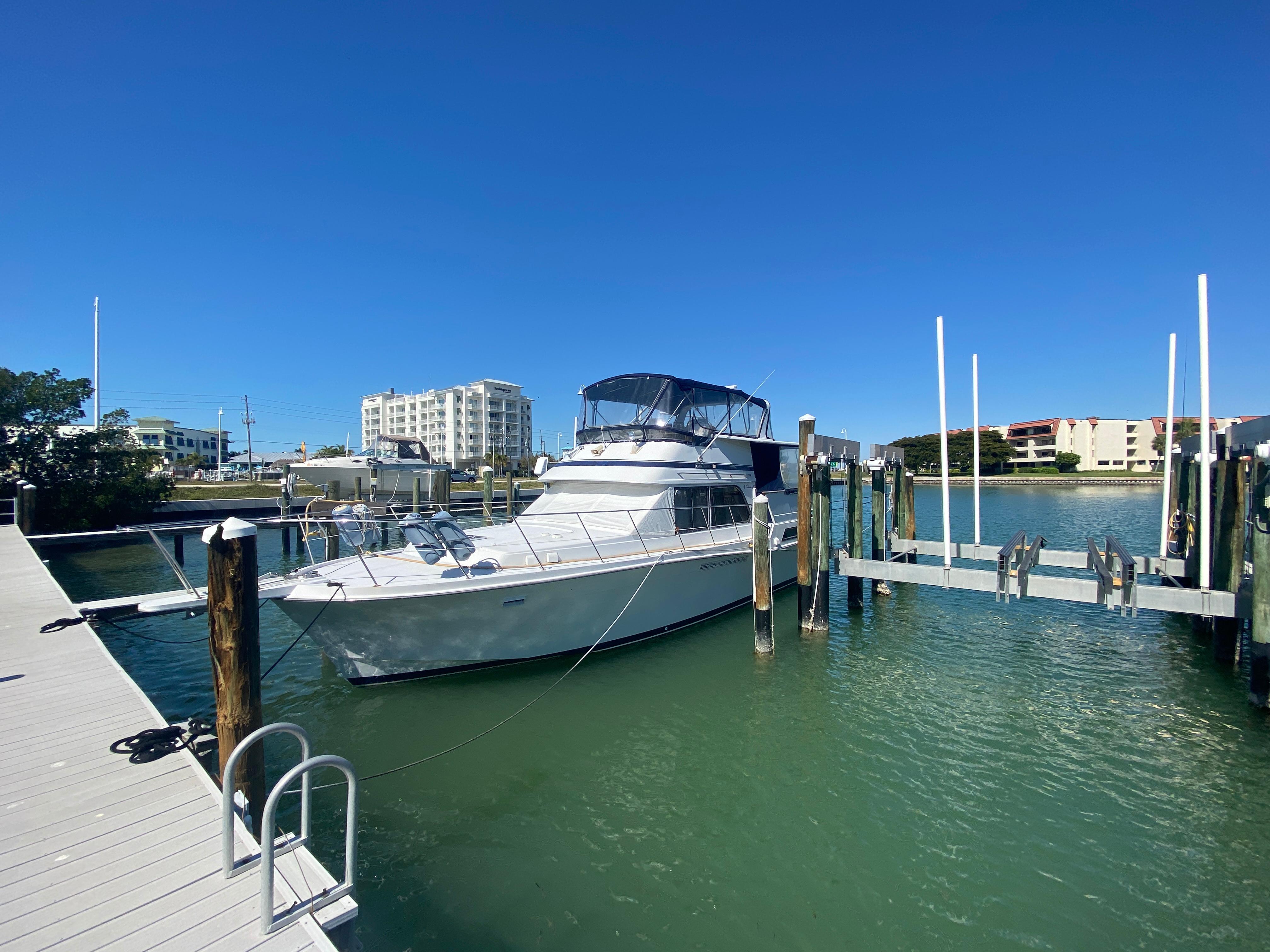 1989 Chris-Craft 427 Catalina