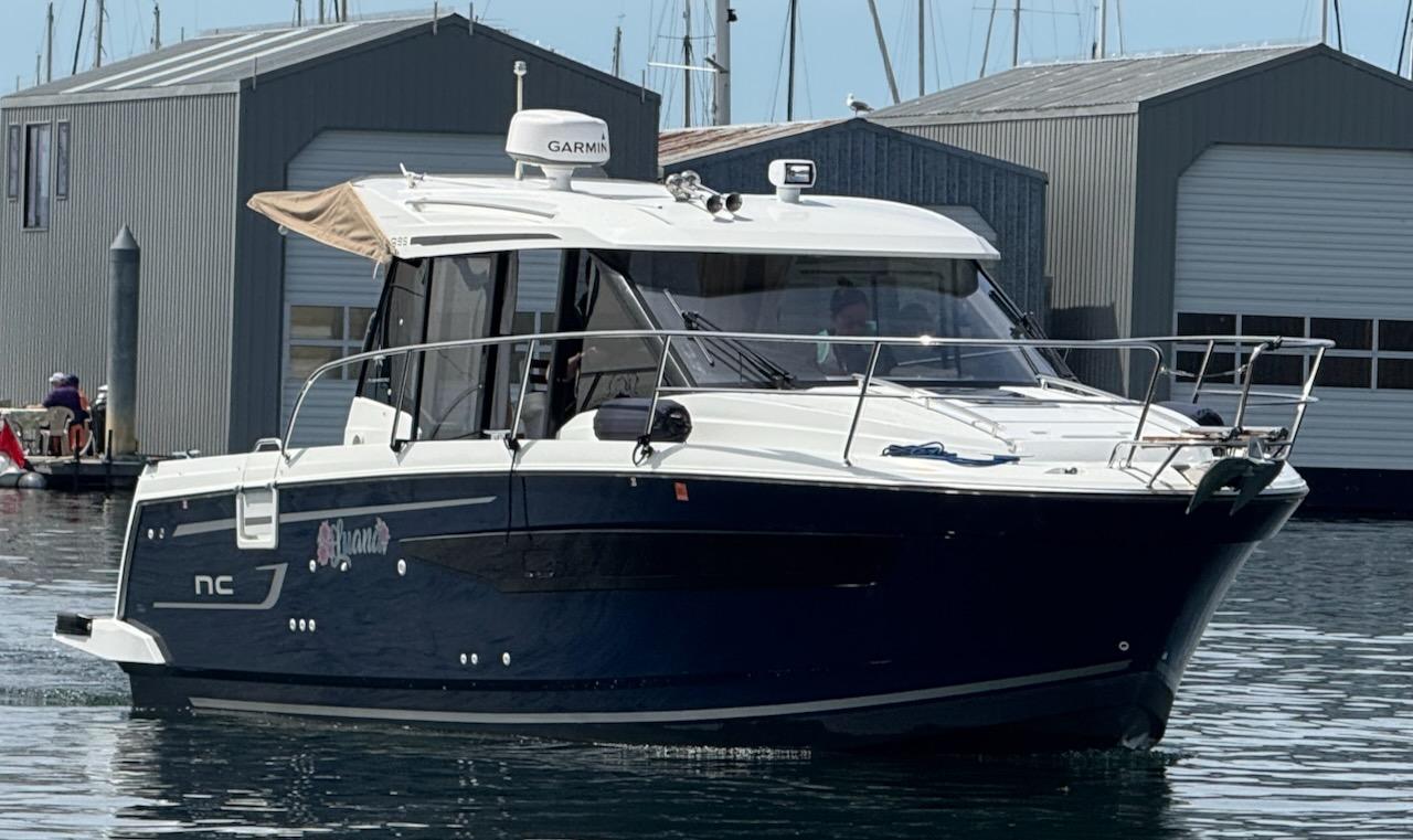 2017 Jeanneau NC 895