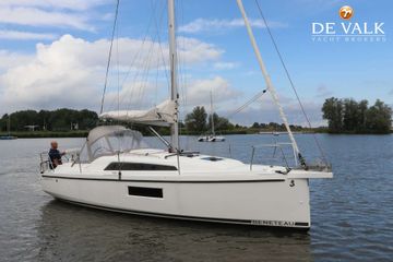2021 Beneteau Oceanis 30.1